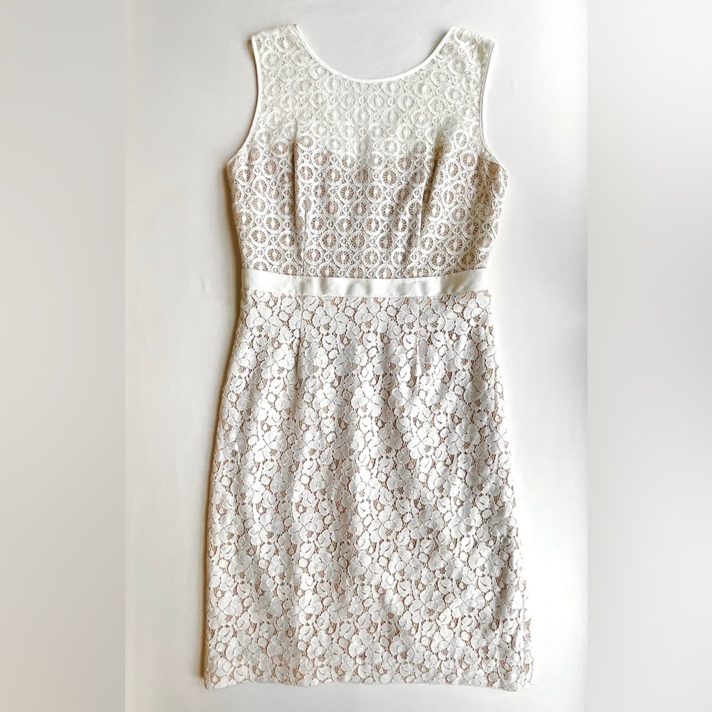 BCBG Max Azria White Lace Sheath Wedding Guest Dress Size 10
